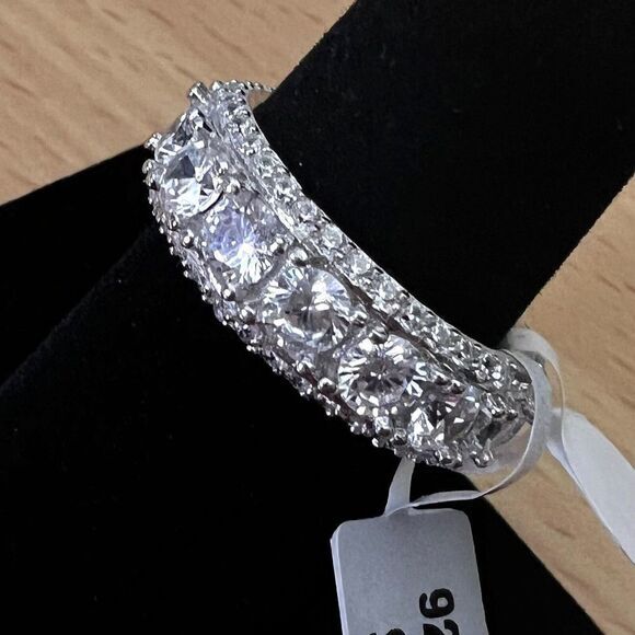 925 STERLING SILVER CZ BAND RING | LUXURY WEDDING RING‎ | 8 | RHODIUM FINISH - Picture 1 of 15
